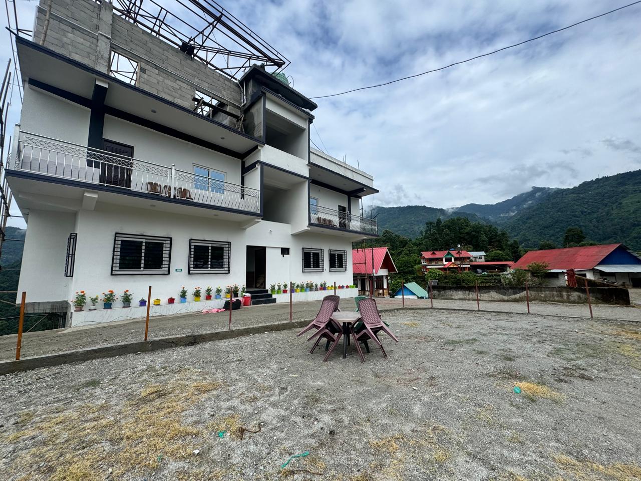 Abhinay Natural Homestay Exterior